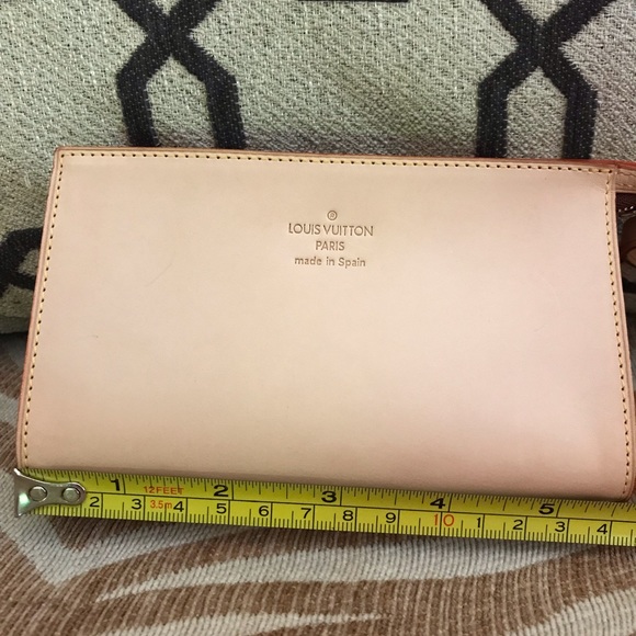 Louis Vuitton Handbags - Authentic Louis Vuitton wristlet companion pouch